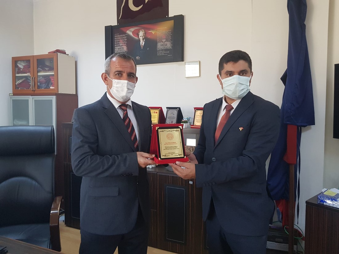 Hüseyin Kıran `a Ödül Yağmuru
