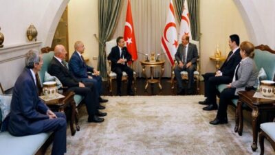 Cumhurbaşkanı Ersin Tatar, Eskişehir Tepebaşı Belediye Başkanı Ahmet Ataç ve meclis üyelerini kabul etti