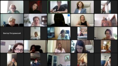 Birleşik Rusya mentorluk programı kapsamında kadın liderler için eğitim toplantısı düzenledi