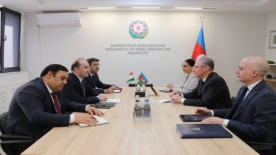 Büyükelçinin Azerbaycan Ekoloji ve Doğal Kaynaklar Bakanı ile görüşmesi