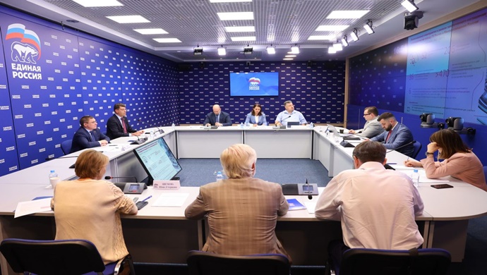 Бюро Высшего совета «Единой России» подготовит предложения для нацпроекта «Кадры»