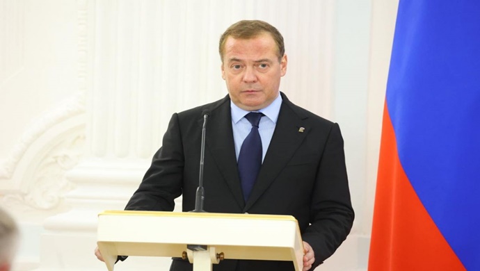 Dmitry Medvedev: Birleşik Rusya’nın seçim adayları arasında SVO’nun 380 üyesi var