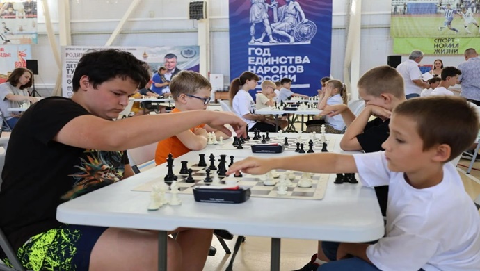 Çocuk Sporları parti projesinin desteğiyle Nizhny Novgorod Bölgesi, Krasnye Baki’de bölgesel bir hızlı satranç turnuvası düzenlendi